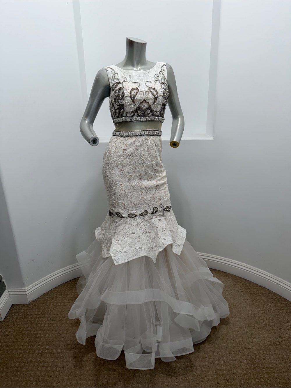 Jovani 31553BG Embellished Mermaid Gown Ivory Gunmetal Size 4 Formal Prom Gala